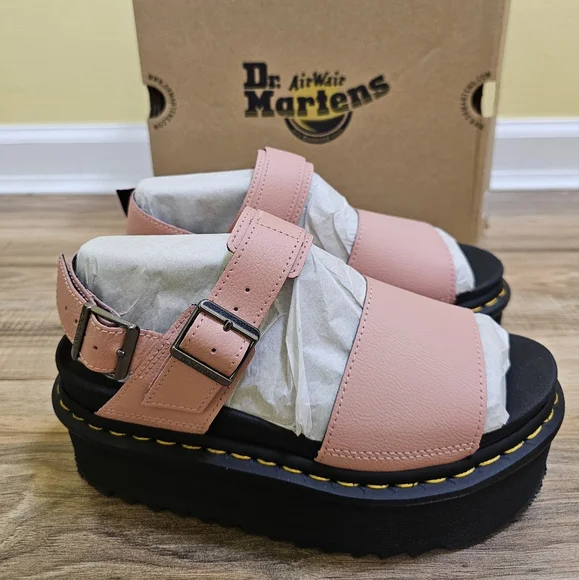 Dr. Martens VOSS WOMEN'S LEATHER STRAP PLATFORM SANDALS, size US 8 - Picture 3 of 12